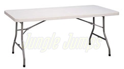 PLASTIC TABLE