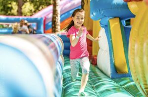10 Reasons Why Bounce Houses Are the Adequate Party Attraction